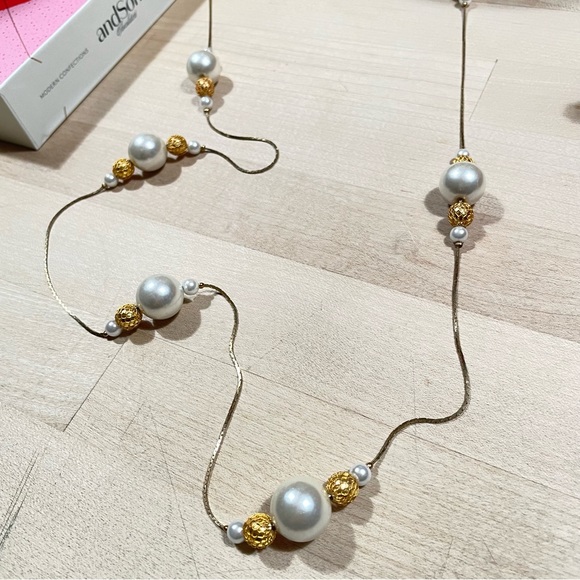 Gold Layered pearl Necklace - Picture 1 of 12